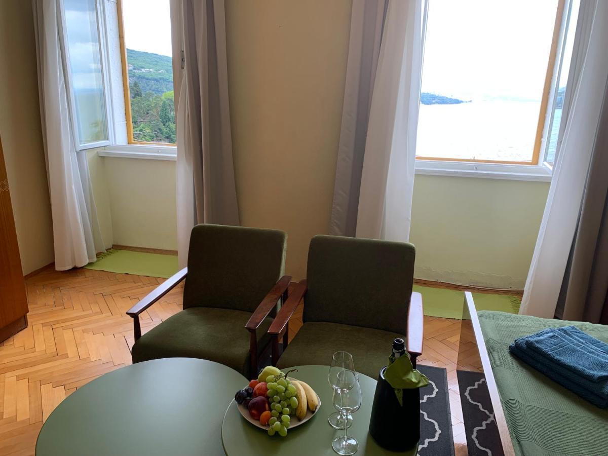 Lady Lidija - Volosko Free Parking Opatija